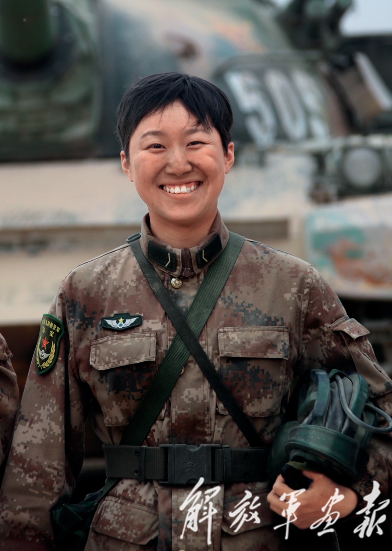 军军校门中的速度与机遇,中速有期女坦门的探索与解析,军军校门中的速度与机遇,探索中速女坦门的解析